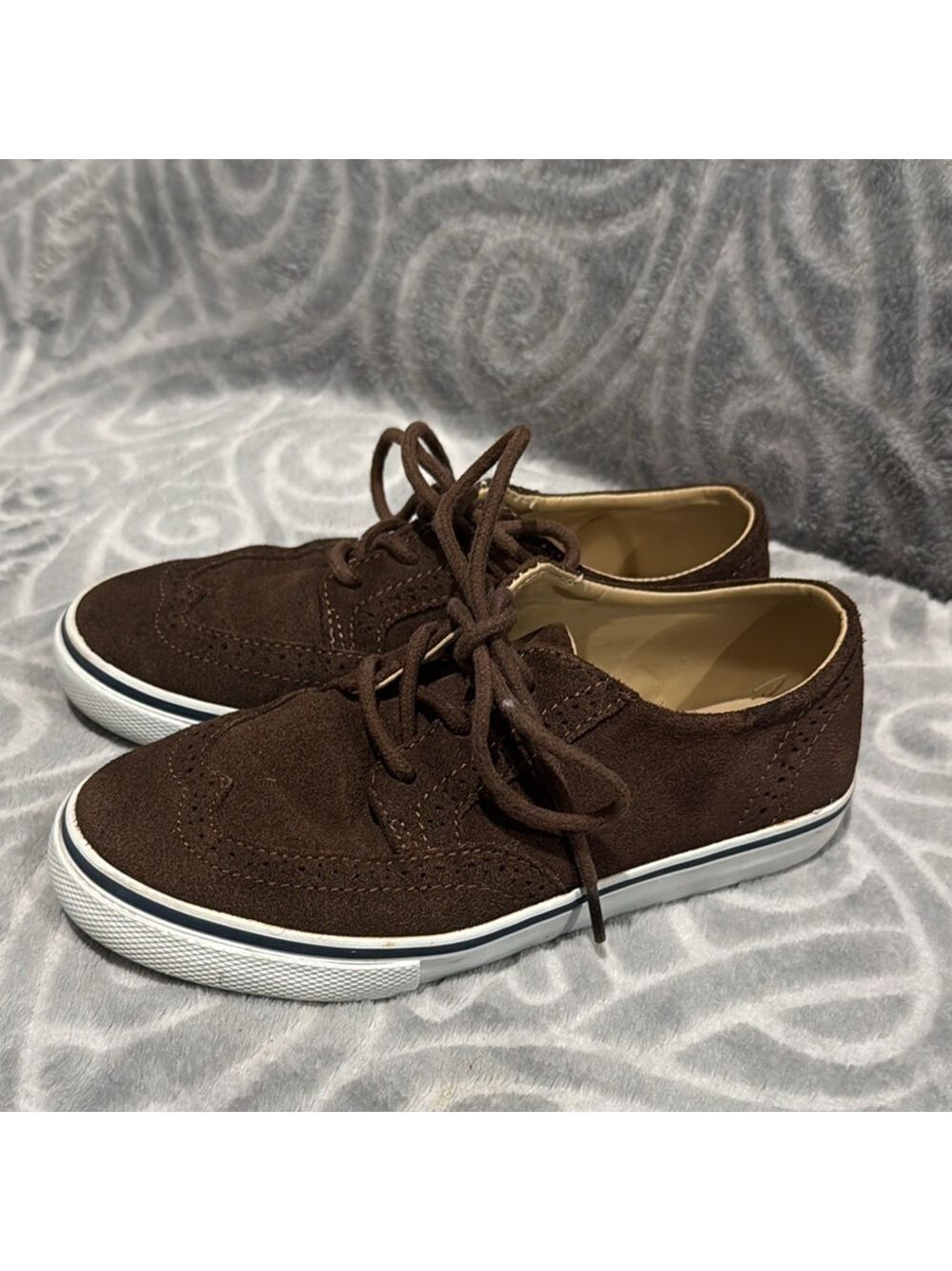Janie and Jack suede brown tie up shoes - Picture 5 of 8